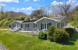 5935 Ky Rt 2030, Harold, KY 41635
