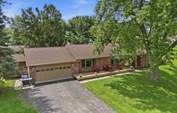 2475 Cherokee Drive, London, OH 43140
