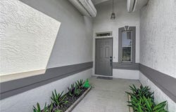 208 Stanhope Circle, Naples, FL 34104