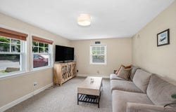 58 Jersey St, Marblehead, MA 01945