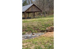 1392 Peace In Valley Road, Blue Eye, MO 65611