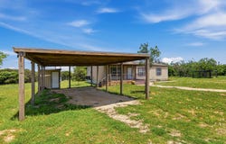 646 Old Colony, Seguin, TX 78155