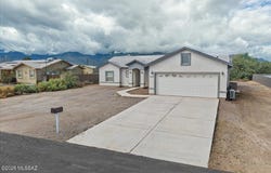 7222 S Branding Iron Road, Safford, AZ 85546