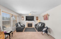 1420 Summerfield Place SW, Albuquerque, NM 87121