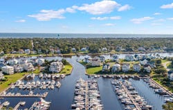 2571 St James Drive SE, Southport, NC 28461