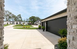 874 E Kenmare Court, Nixa, MO 65714