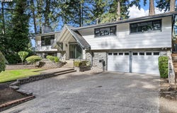 4765 BROOKWOOD St, Eugene, OR 97405
