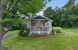 33 E Crossman Avenue, Monroe, NY 10950