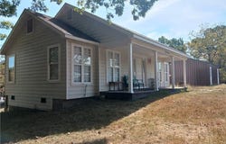 23563 TT Highway, Versailles, MO 65084