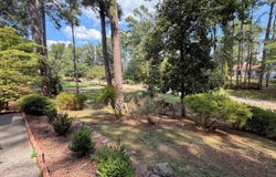 1319 Pinecrest Dr, Tupelo, MS 38804