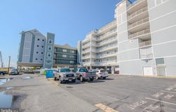 1 DOCK Street, CRISFIELD, MD 21817