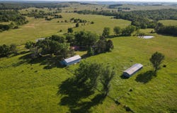 9593 County Road 9660, Koshkonong, MO 65692