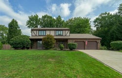 124 Saddle Ridge Circle SE, Warren, OH 44484