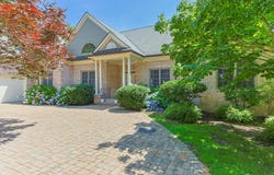 93 Oyster Way, Osterville, MA 02655