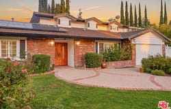 19230 Cheyenne St, Porter Ranch, CA 91326