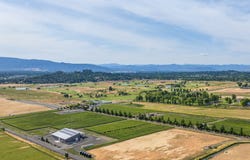 4415 Campbell Road, Phoenix, OR 97535