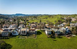 5042 Meadow Lark Lane, Paso Robles, CA 93446