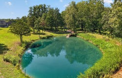 4733 E Farm Road 66, Springfield, MO 65803