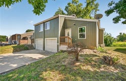 8486 Lane Drive, Raytown, MO 64138
