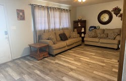 519 S W 7th St, Lockney, TX 79241