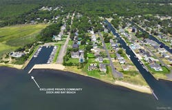 27 Canvasback Lane, East Quogue, NY 11942