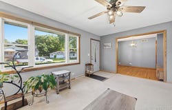 194 Patrick Drive, South Elgin, IL 60177