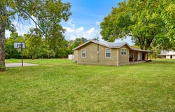 175 County Road 2032, Klondike, TX 75448
