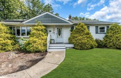 15 Lake Drive, Howell, NJ 07731