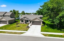 15585 Brimwillow Run, Huntertown, IN 46748