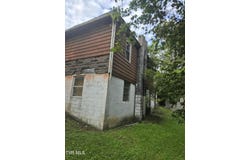 227 Combs Road, Pennington Gap, VA 24277