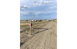 392 8 Mile Road, Riverton, WY 82501