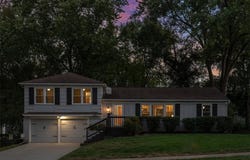 5817 W 101st Place, Overland Park, KS 66207