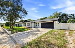 3304 KING RICHARD Court, SEFFNER, FL 33584