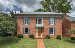 321 S Main St, Lexington, VA 24450