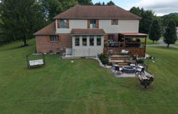 140 Grove St., Pounding Mill, VA 24637