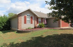110 Holly Ridge Road, Willard, MO 65781