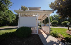 1392 21st Avenue NE, Hickory, NC 28601