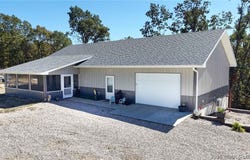 205 State Road V, Linn Creek, MO 65052