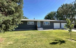 105 E 13TH STREET, Bayard, NE 69334