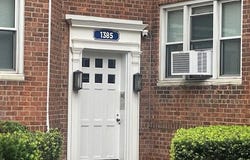 1385 Broadway, Hewlett, NY 11557