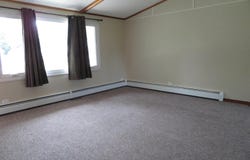 713 3rd St NE, Clarion, IA 50525