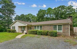 5638 Windham Rd, Milton, FL 32570