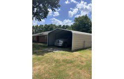 205 N E St, Blackwell, OK 74631