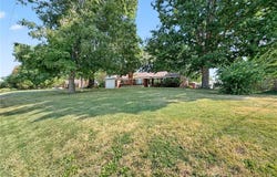 408 N Moore Street, Waterloo, IL 62298