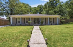 2660 Woodcliff Drive E, Mobile, AL 36693