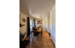 25 Lee Rd, Mammoth Lakes, CA 93546