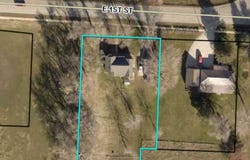 207 E 1st St, Sutherland, IA 51058