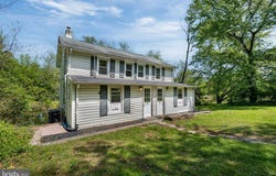 16 WHITE CLAY Drive, NEWARK, DE 19711