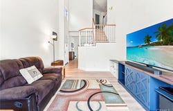 13421 Hubbard St #103, Sylmar, CA 91342