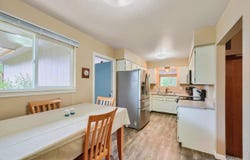 2542 Cambridge Dr, Longmont, CO 80503